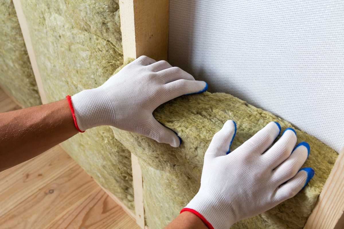 Tips for Choosing the Right Insulation for Your Home